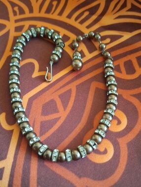 Classic Brass and Rhinestone Necklace - Unbranded